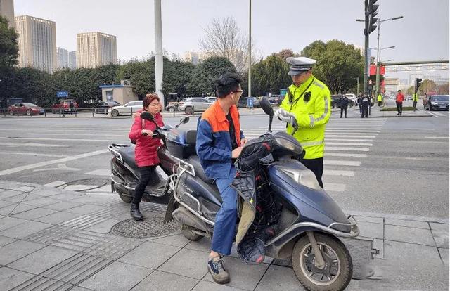 電動摩托車怎麼考駕照(2022年三輪摩托車考駕照最新消息) - 幫企客